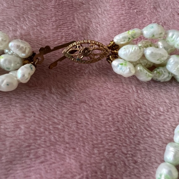 Vintage 5 Strand Freshwater Pearl Necklace. Bead Accents & Gold Clasp: 20”. EUC! - Picture 5 of 5